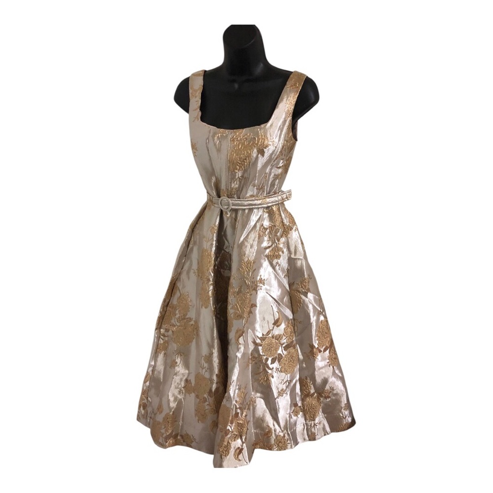 Taylor Metallic gold floral Jacquard Sleeveless Fit‎ & Flare Midi Dress size 2